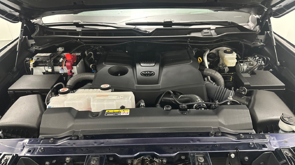Certified 2025 Toyota Tundra Platinum AWD/4WD image 11