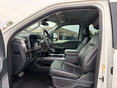 Used 2025 Ford F350 Lariat w/ Lariat Ultimate Package image 13