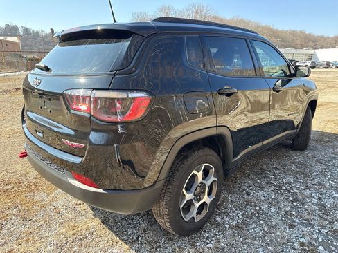 Used 2022 Jeep Compass Trailhawk w/ Trailhawk Convenience Group image 11