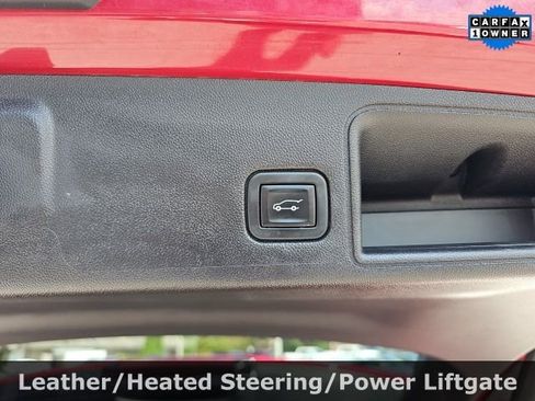 Used 2021 GMC Terrain SLT image 32