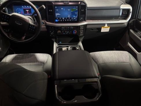 New 2026 Ford F250 XLT w/ XLT Premium Package AWD/4WD image 9