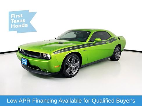 Used 2011 Dodge Challenger R/T image 3