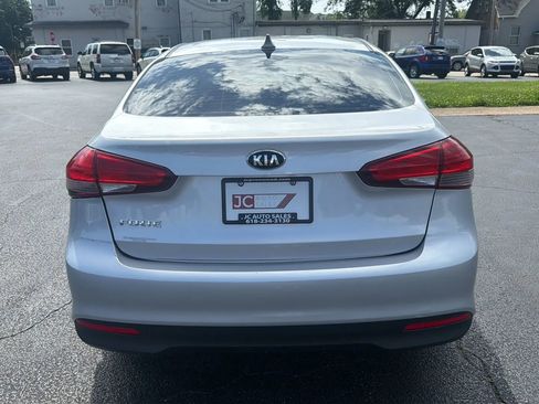 Used 2018 Kia Forte LX FWD image 6