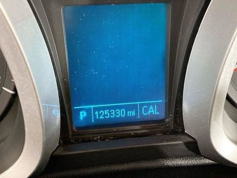 Used 2017 Chevrolet Equinox LT FWD image 43