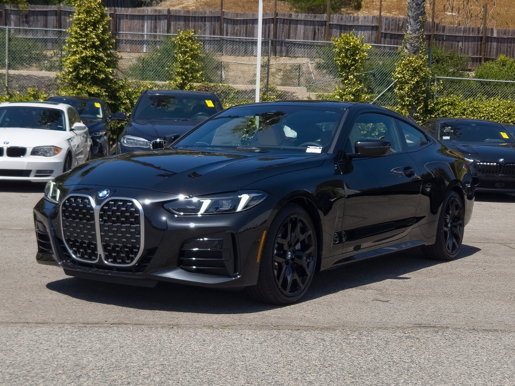New 2026 BMW 430i Coupe w/ M Sport Package RWD image 2