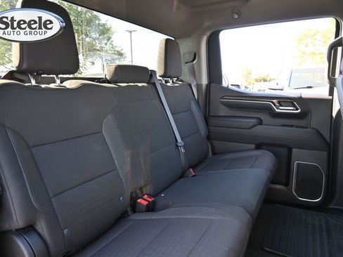Used 2024 Chevrolet Silverado 1500 LT AWD/4WD image 23