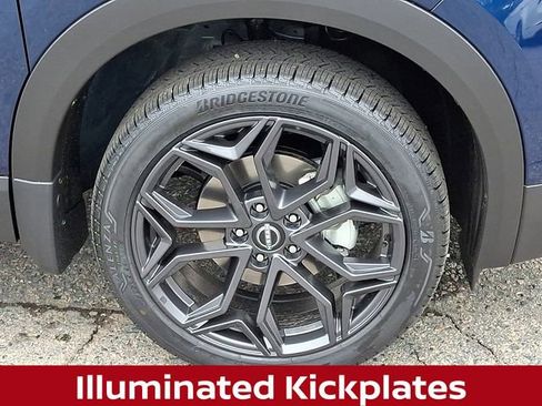 New 2026 Nissan Kicks SR w/ Illumination Package image 8