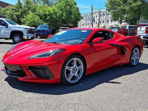 Used 2024 Chevrolet Corvette Stingray Preferred Cpe w/ 2LT RWD image 3