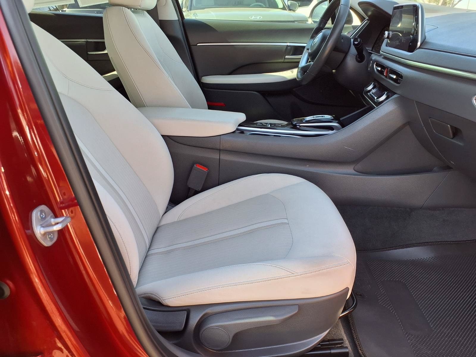 Certified 2023 Hyundai Sonata SEL w/ Convenience Package FWD image 11