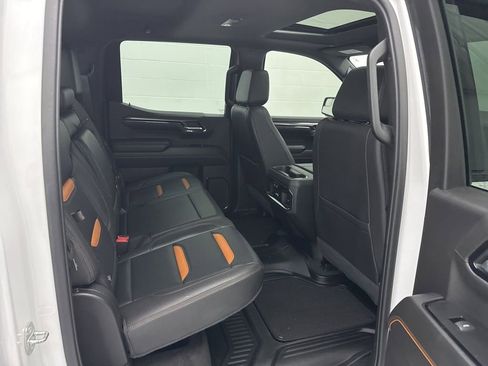 Used 2022 GMC Sierra 1500 AT4 w/ AT4 Preferred Package AWD/4WD image 53