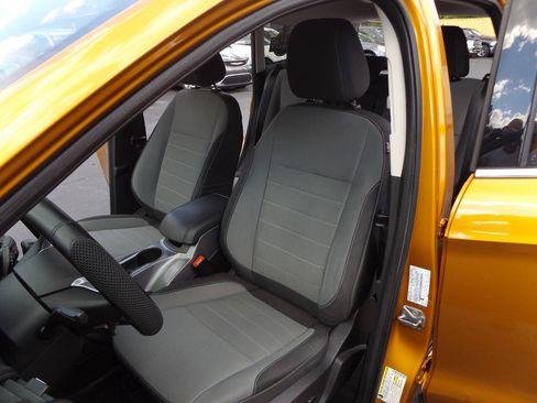 Used 2016 Ford Escape SE AWD/4WD image 14