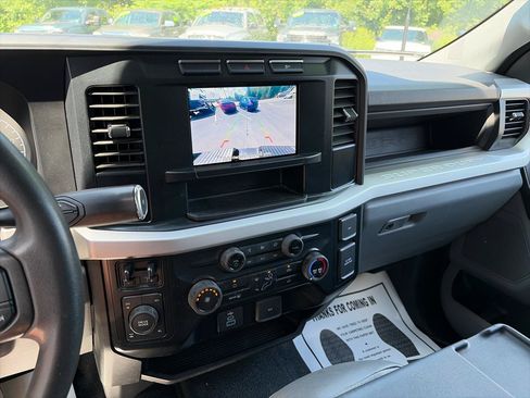 Used 2023 Ford F250 XL w/ Snow Plow Prep Package AWD/4WD image 14