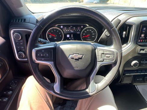 Used 2021 Chevrolet Silverado 1500 Custom AWD/4WD image 14