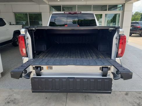 Certified 2022 GMC Sierra 1500 AT4X AWD/4WD image 26