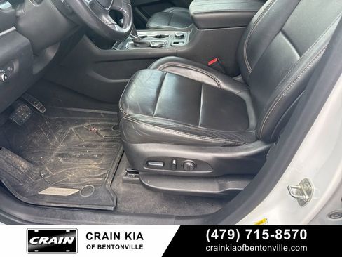 Used 2020 Chevrolet Traverse LT w/ LPO, Floor Liner Package image 27