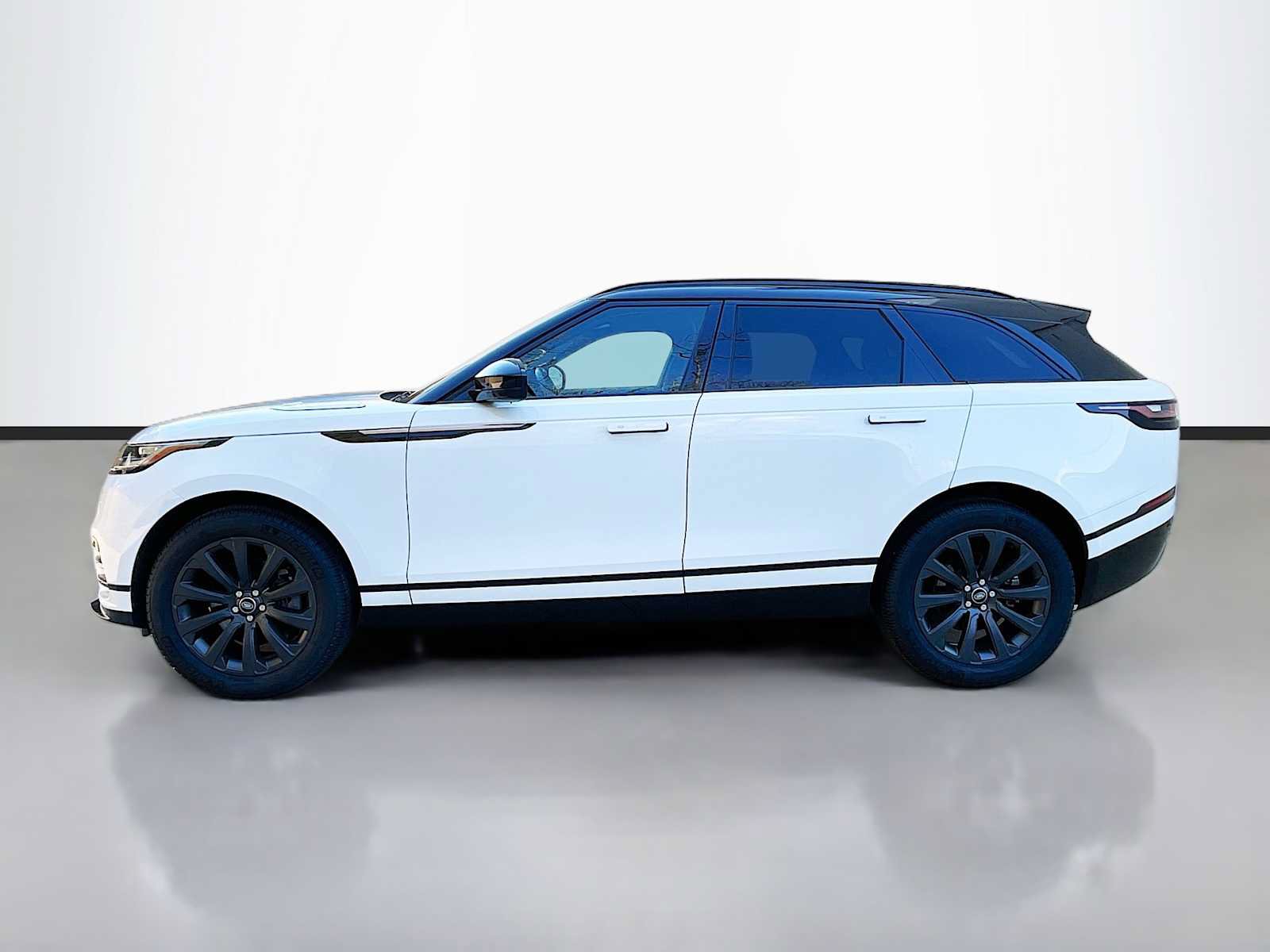 Certified 2022 Land Rover Range Rover Velar R-Dynamic S AWD/4WD image 5