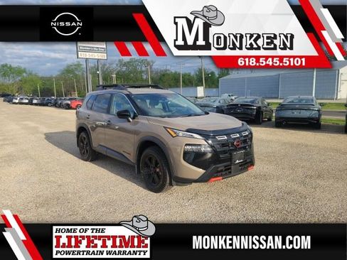 Certified 2025 Nissan Rogue SV image 1