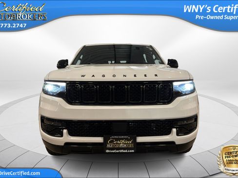Used 2024 Jeep Wagoneer Series II AWD/4WD image 2