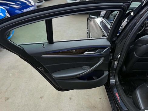 Used 2017 BMW 540i xDrive AWD/4WD image 14