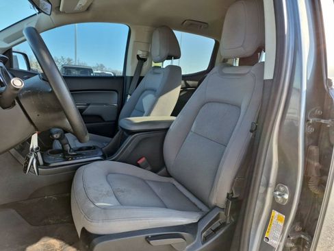 Used 2018 Chevrolet Colorado W/T w/ WT Convenience Package image 12