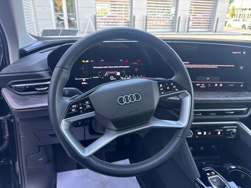 Used 2025 Audi Q5 Premium Plus w/ Premium Plus AWD/4WD image 27