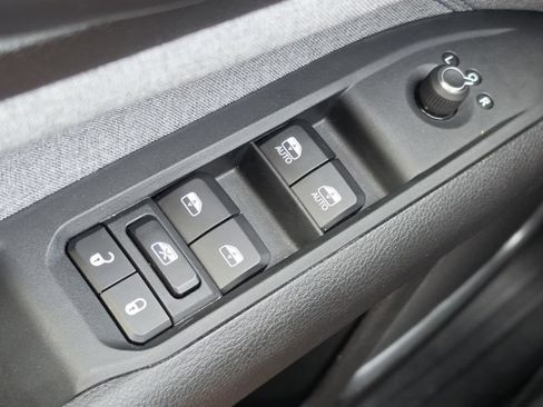 Used 2025 Jeep Compass Sport AWD/4WD image 12