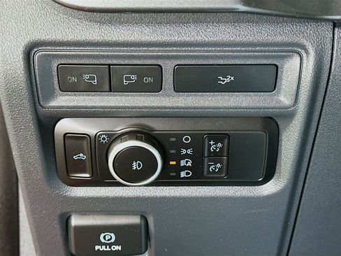 Used 2023 Ford F150 XLT w/ Equipment Group 302A High image 17