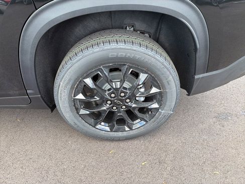 New 2026 Chevrolet Traverse LT image 12
