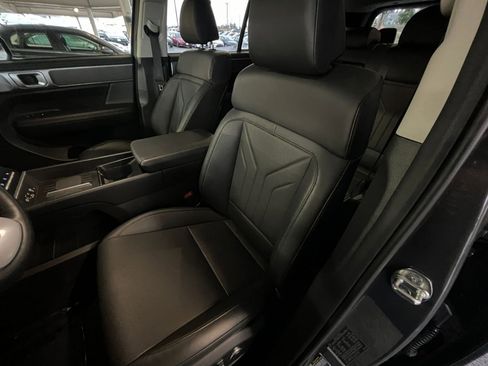 Used 2025 Hyundai Santa Fe SEL image 39