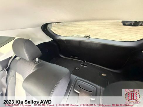 Used 2023 Kia Seltos S w/ Navigation Package AWD/4WD image 13