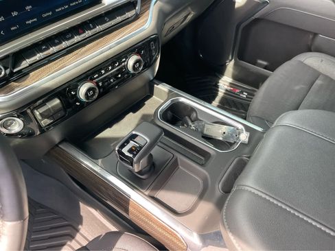 Used 2026 Chevrolet Silverado 1500 LT Trail Boss w/ Convenience Package II AWD/4WD image 17