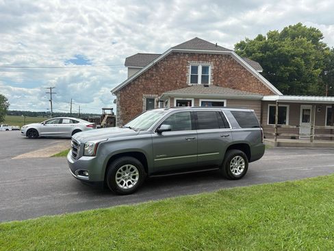 Used 2020 GMC Yukon SLT AWD/4WD image 1