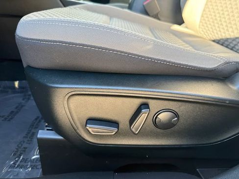 Used 2022 Ford Escape SE w/ Convenience Package image 42