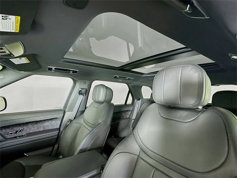 Used 2024 Land Rover Range Rover Sport Dynamic SE image 21