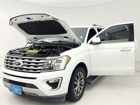 Used 2020 Ford Expedition Limited image 10