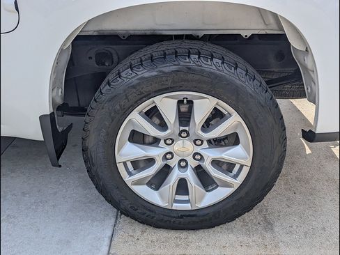 Certified 2022 Chevrolet Silverado 1500 Custom AWD/4WD image 15
