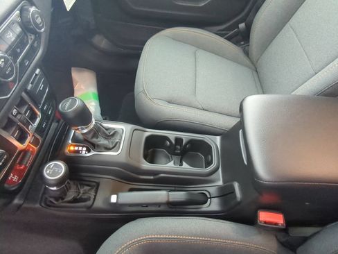 New 2026 Jeep Gladiator Sport AWD/4WD image 24