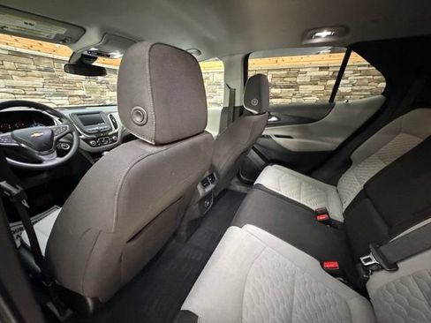 Used 2021 Chevrolet Equinox LS w/ LS Convenience Package AWD/4WD image 28