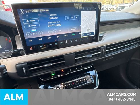 Used 2023 Lincoln Corsair Standard image 34
