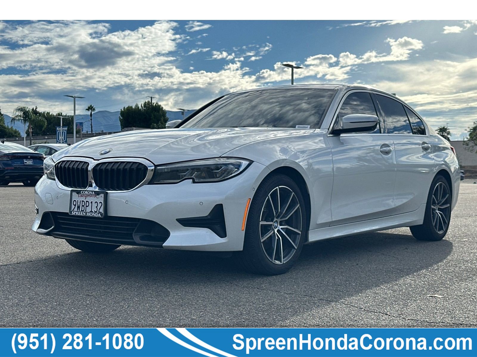Used 2019 BMW 330i Sedan w/ Premium Package RWD image 1