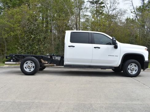 Used 2021 Chevrolet Silverado 2500 W/T w/ WT Convenience Package image 3