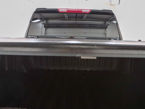 Used 2022 GMC Sierra 2500 AT4 w/ Snow Plow Prep/Camper Package image 30