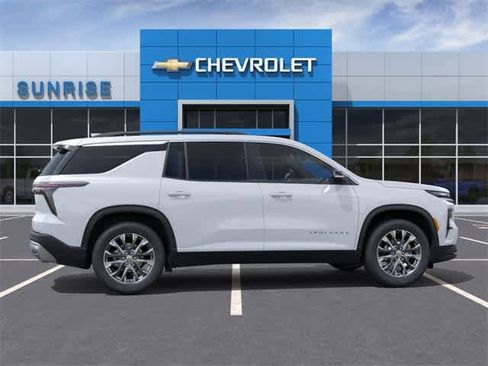 New 2026 Chevrolet Traverse LT w/ Enhanced Driving Package image 6