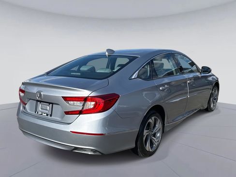Certified 2020 Honda Accord EX image 4