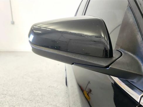 Used 2018 Chevrolet Equinox LT FWD image 18