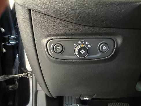 Used 2020 Chevrolet Equinox Premier w/ Premier Redline Edition FWD image 42