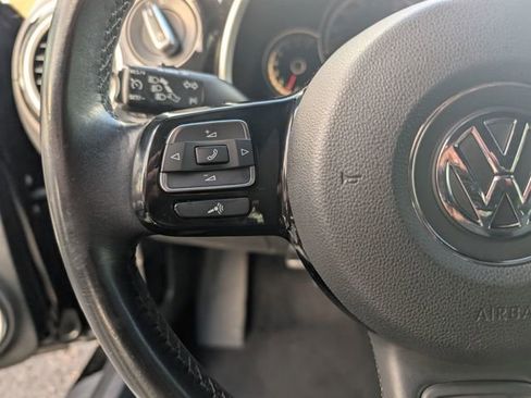 Used 2014 Volkswagen Beetle 2.5 image 14