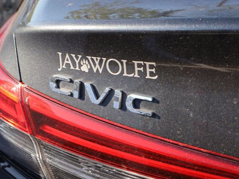 Used 2024 Honda Civic Touring image 8