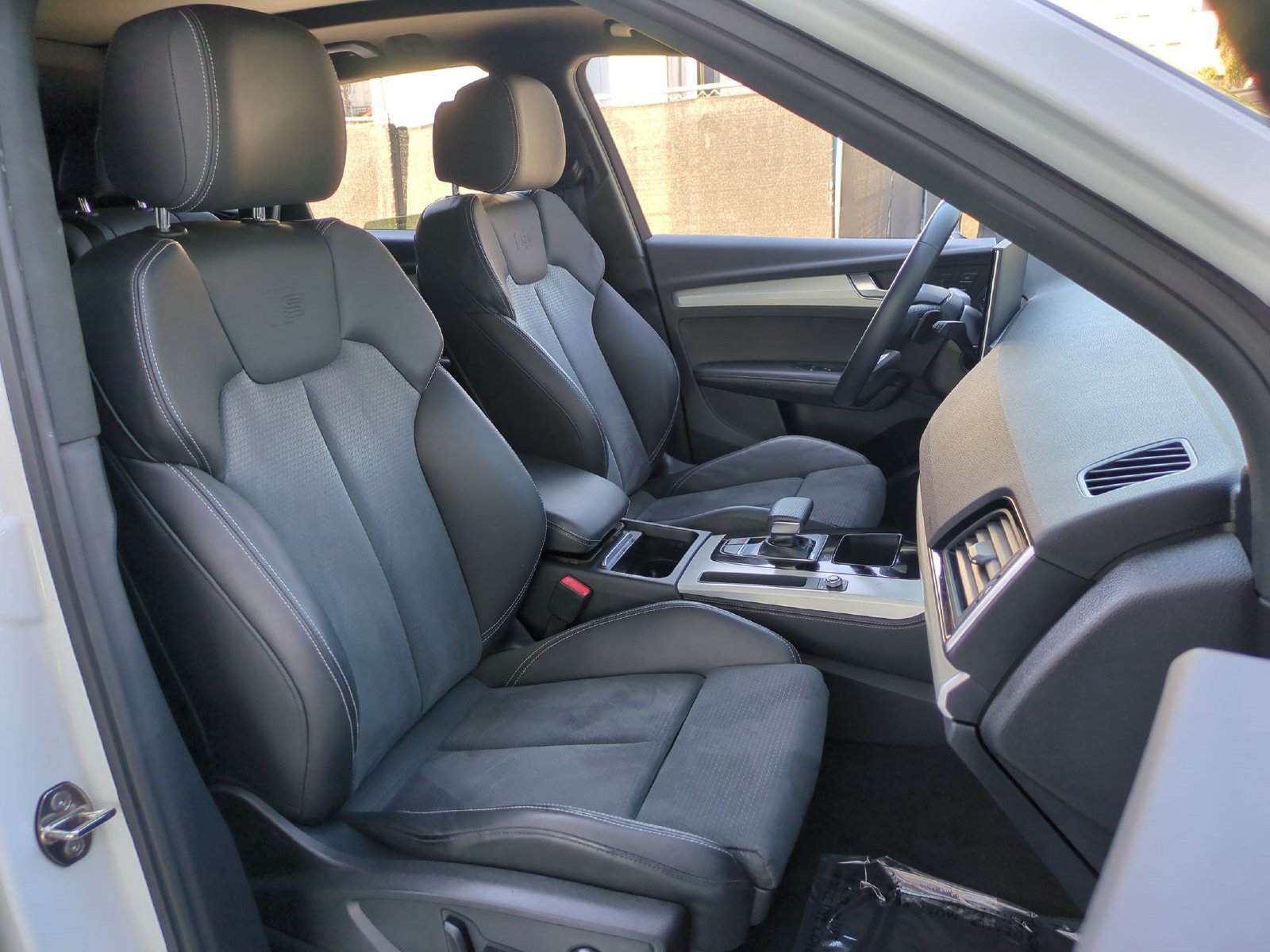 Used 2021 Audi Q5 e Premium Plus w/ Premium Plus Package AWD/4WD image 26