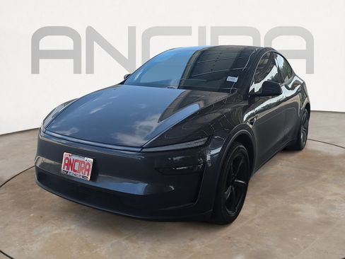 Used 2026 Tesla Model Y Long Range AWD/4WD image 4